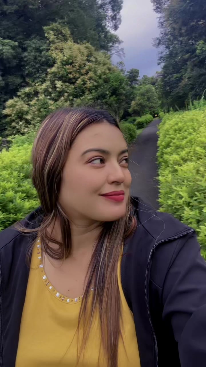 @💐radha❣️