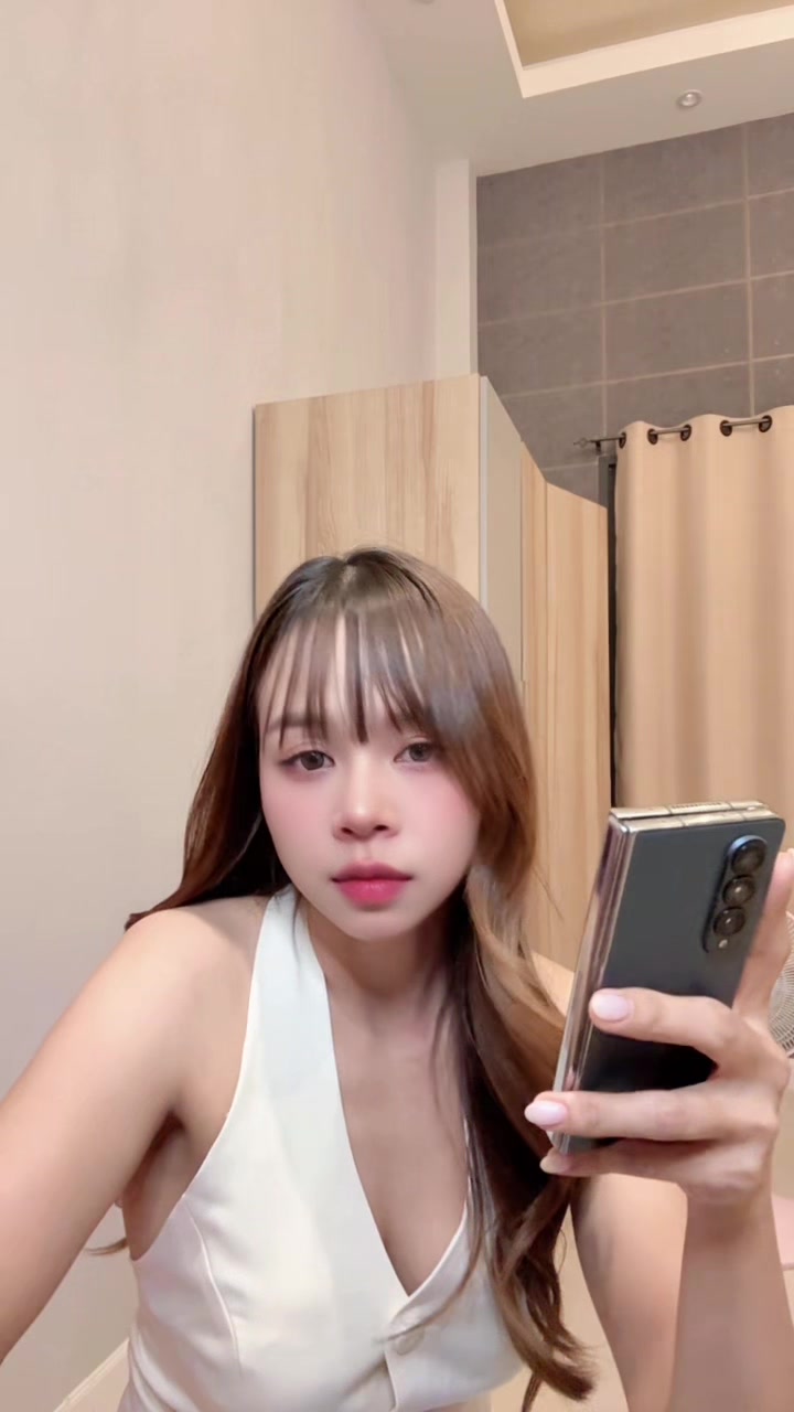 @แป้งโกกิที่ชอบใส่เสื้อขาว