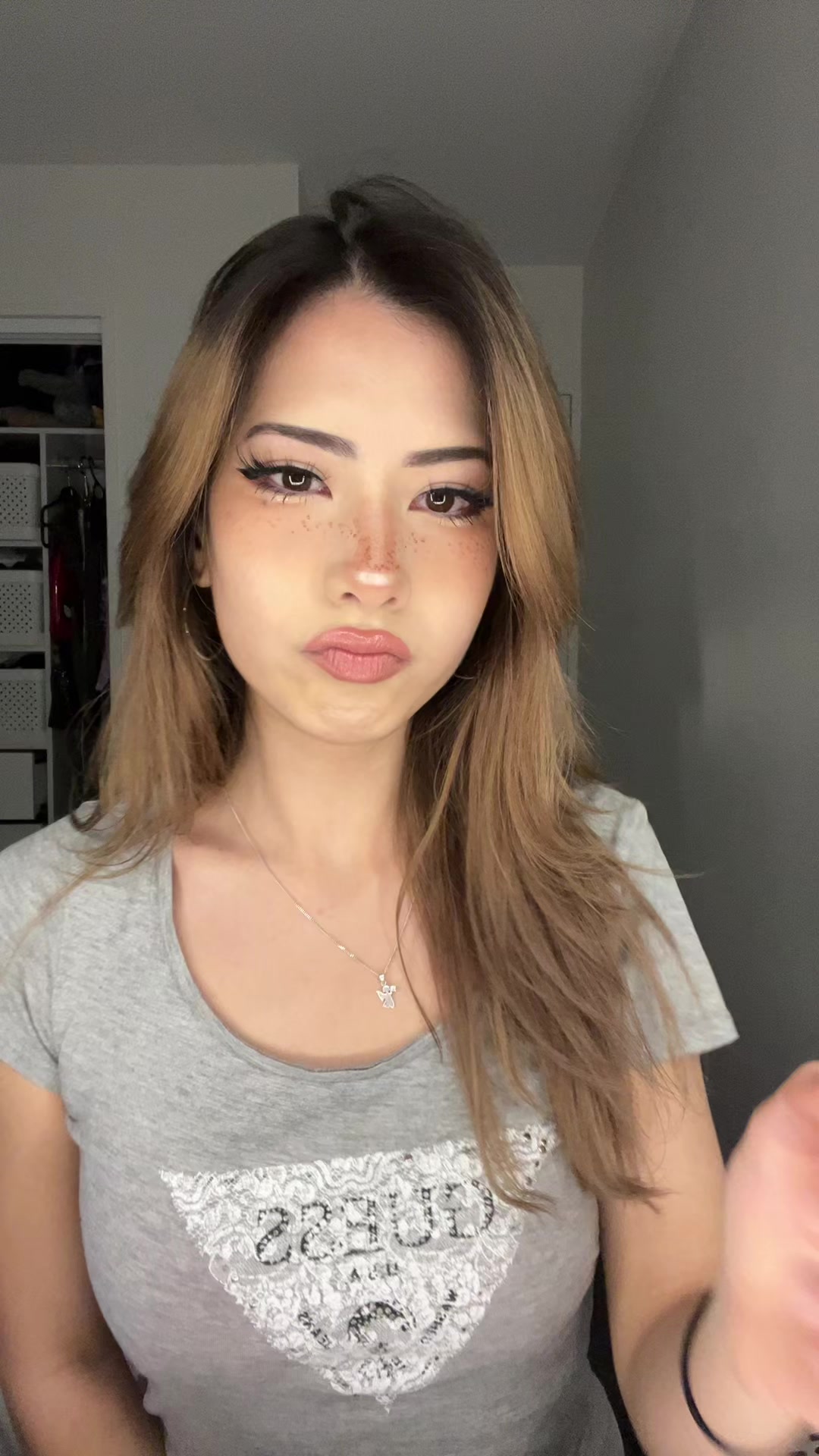 @larataz
