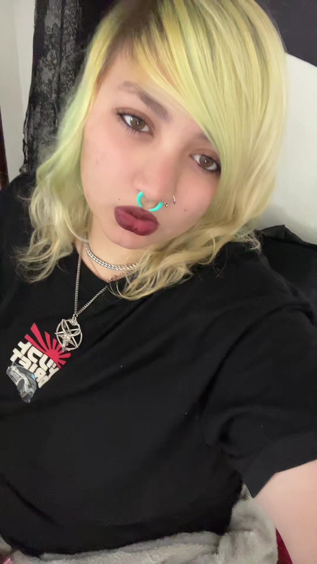 @liya 🧛🏼&zwj;♀️
