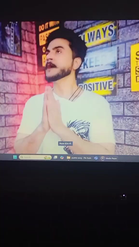 @Abdullah raees 🇺🇲🇬🇧
