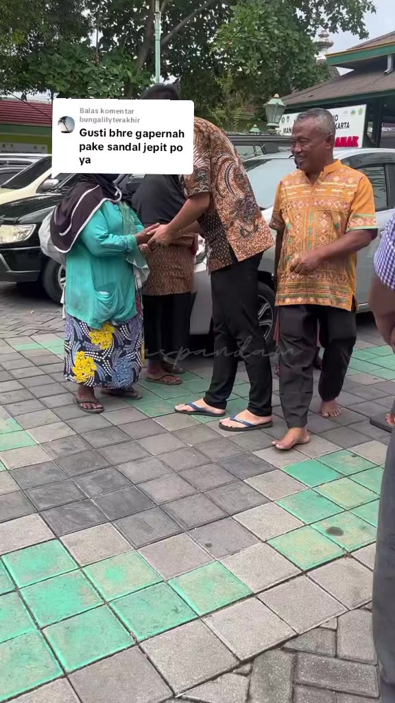 @AYOEK