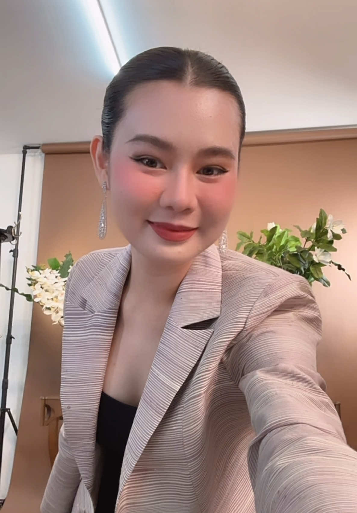 @ลินลนา