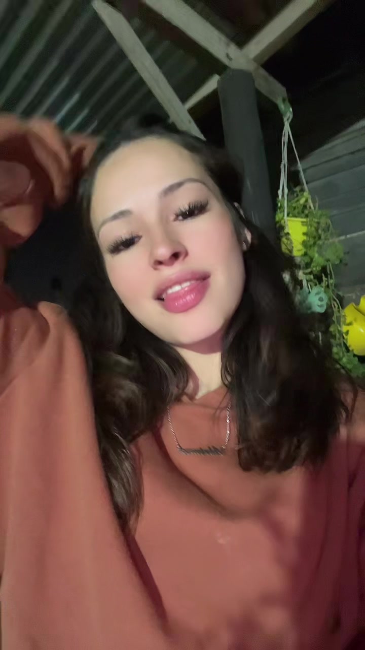 @Adriana_Dostal_