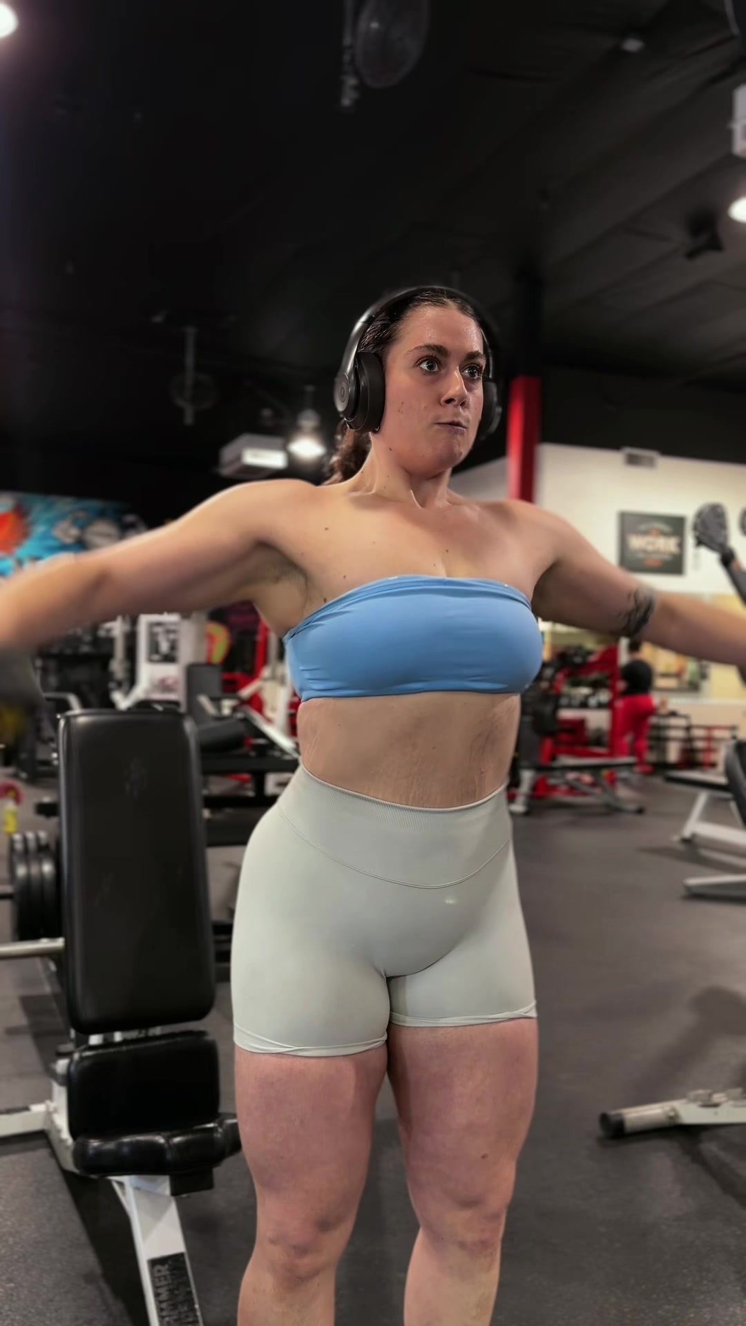 @Meganlifts.az