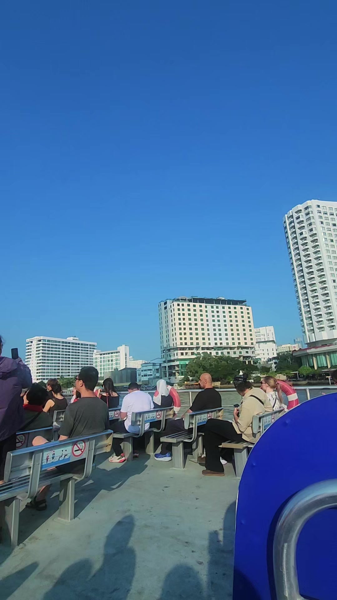 @Duangkaeo Khotrphanth