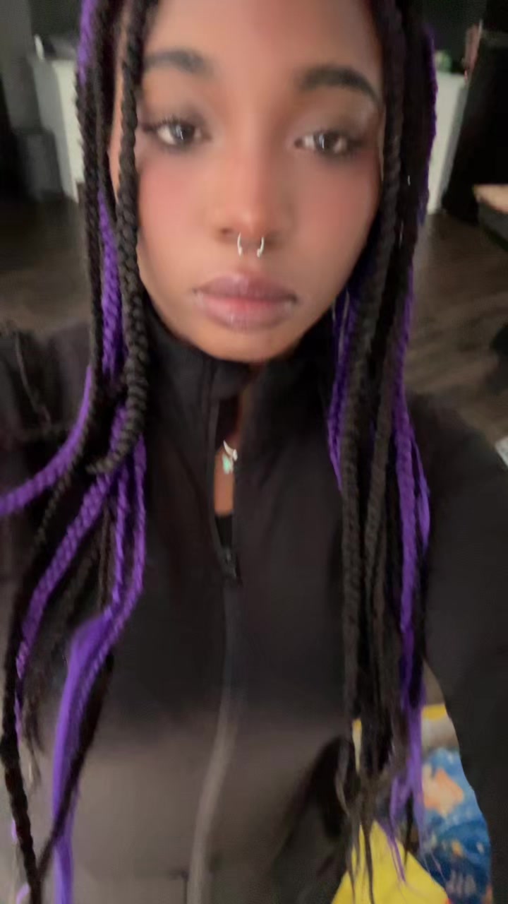@🖤