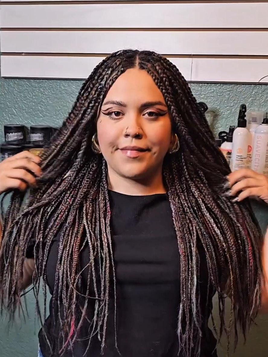@ItzelbraidsTJ