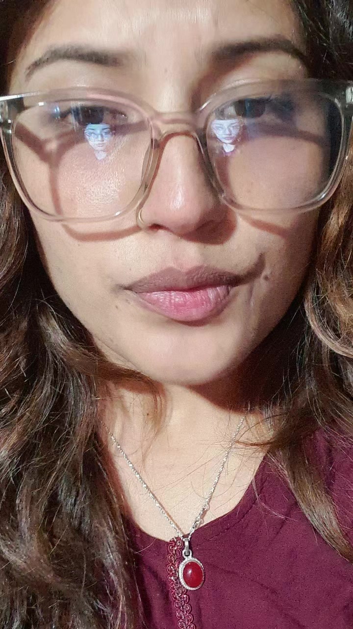 @Santi Thapa