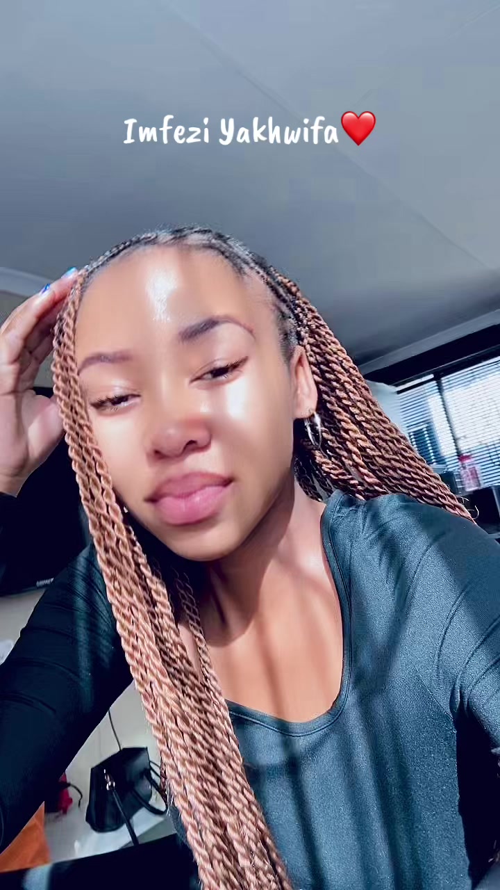 @MaHlase🫧
