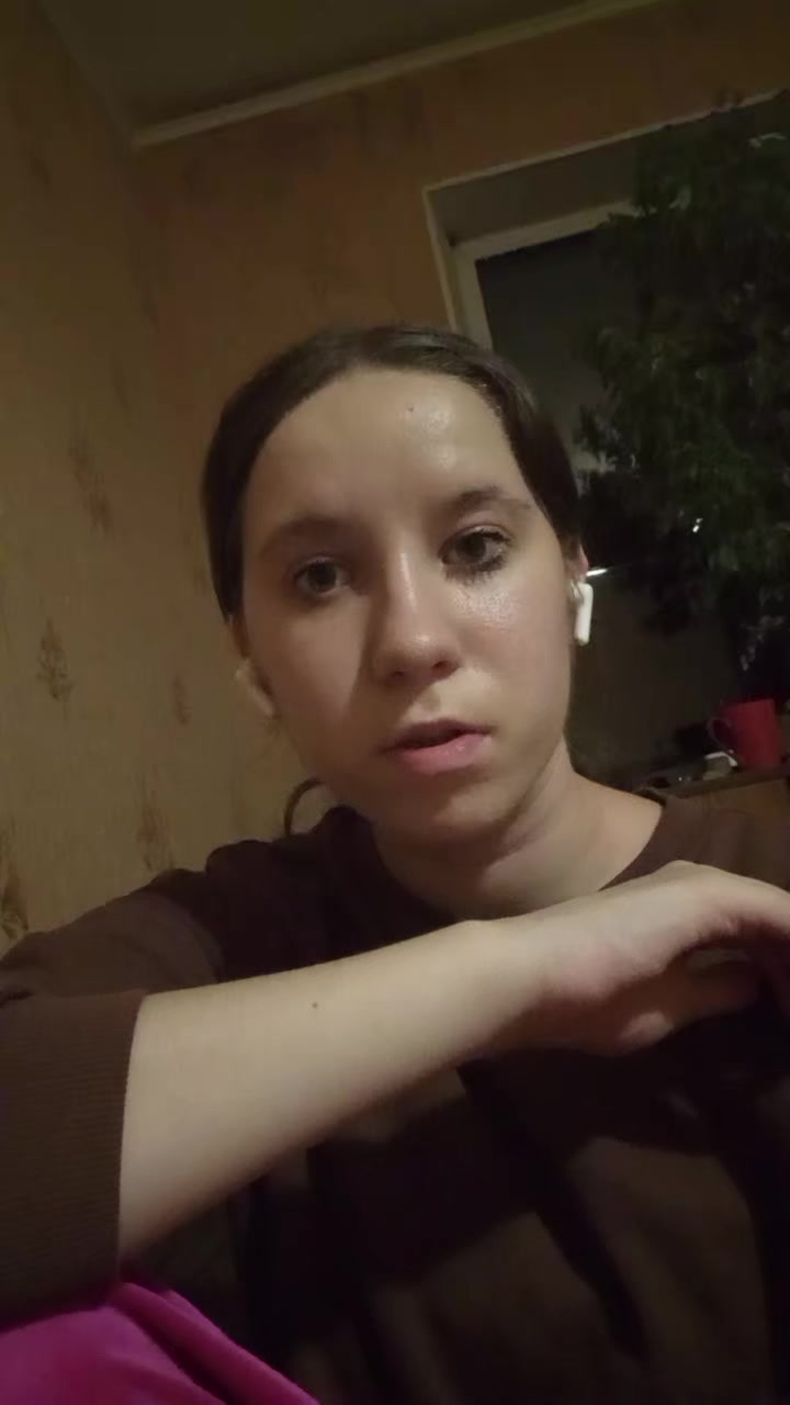 @Алинка брилькова