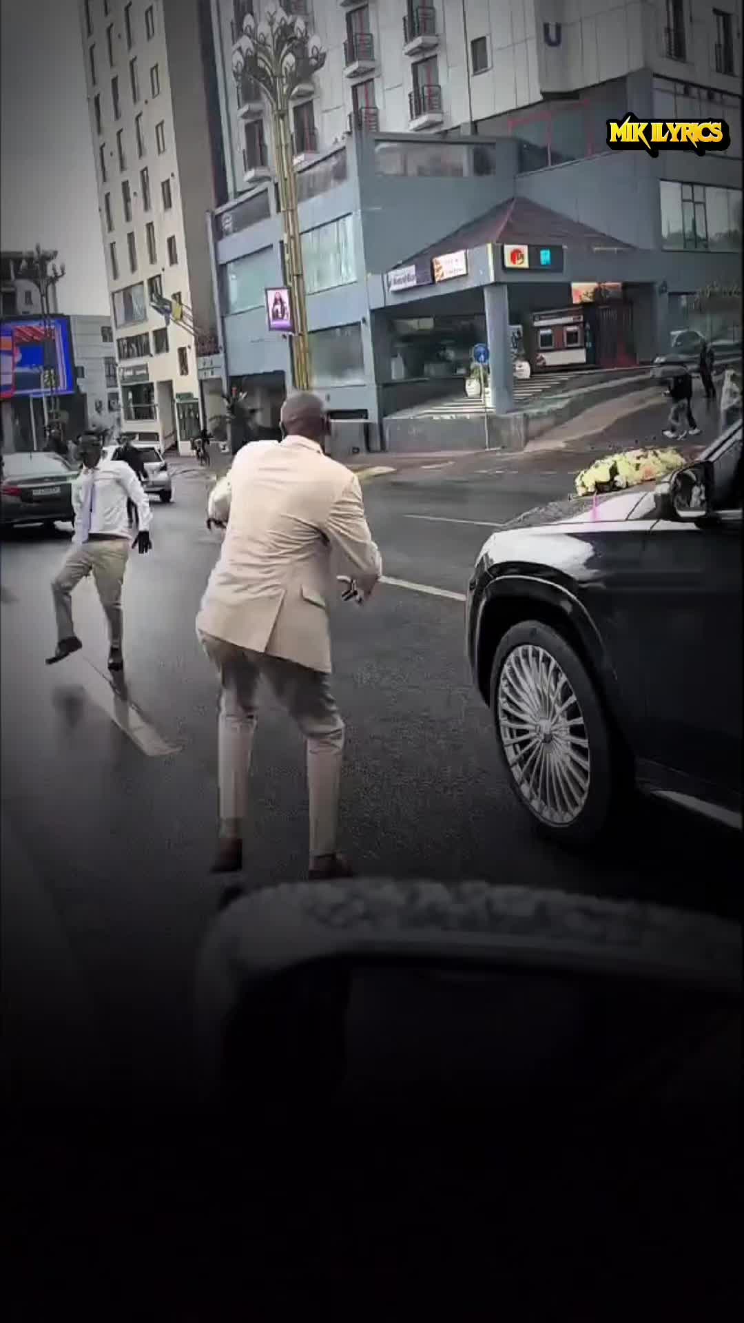 @𝓶𝓲𝓴𝓲𝓵𝔂𝓻𝓲𝓬𝓼