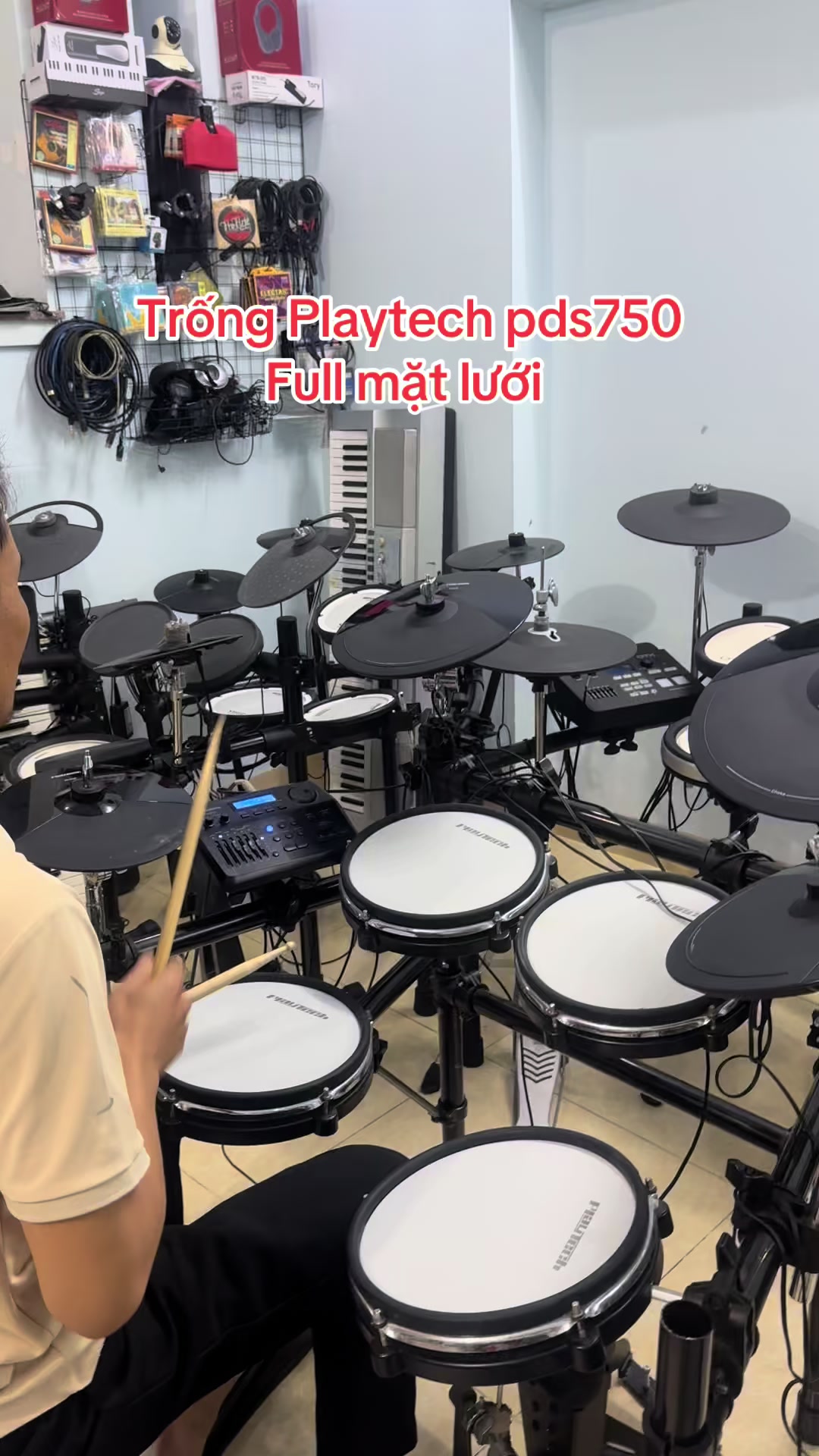 @Nhạc Cụ Son Thăng