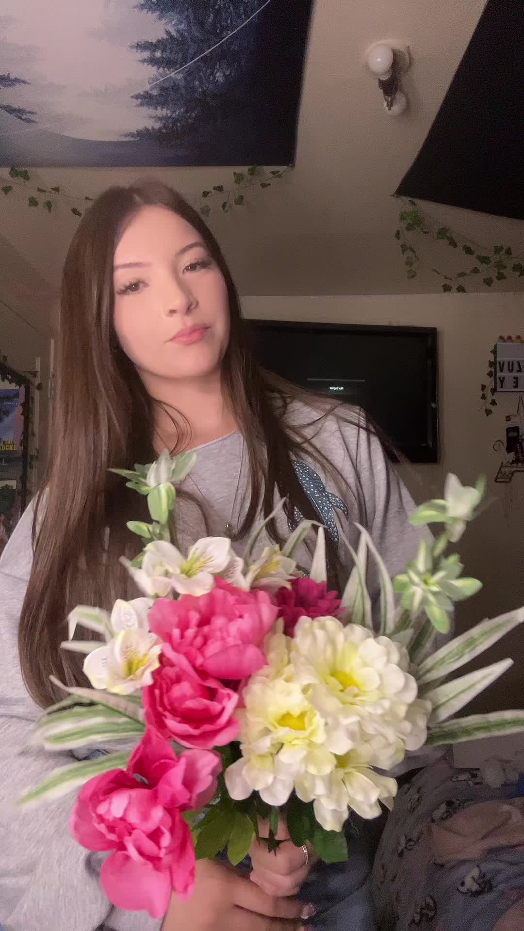 @𝒜𝓁𝑒𝓍𝒾𝓈