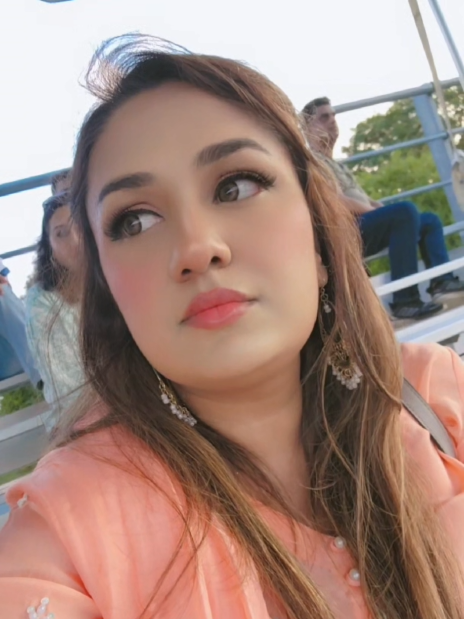 @Jiya🇨🇦