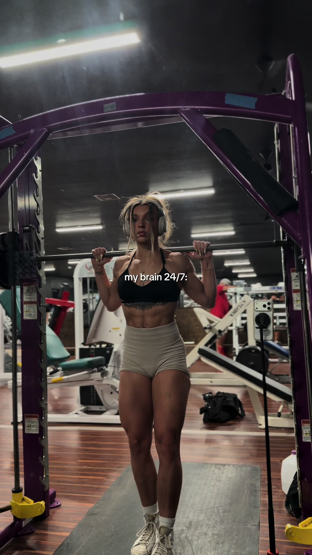 @Kay Swartz | Fitness &bull; SAHM🖤
