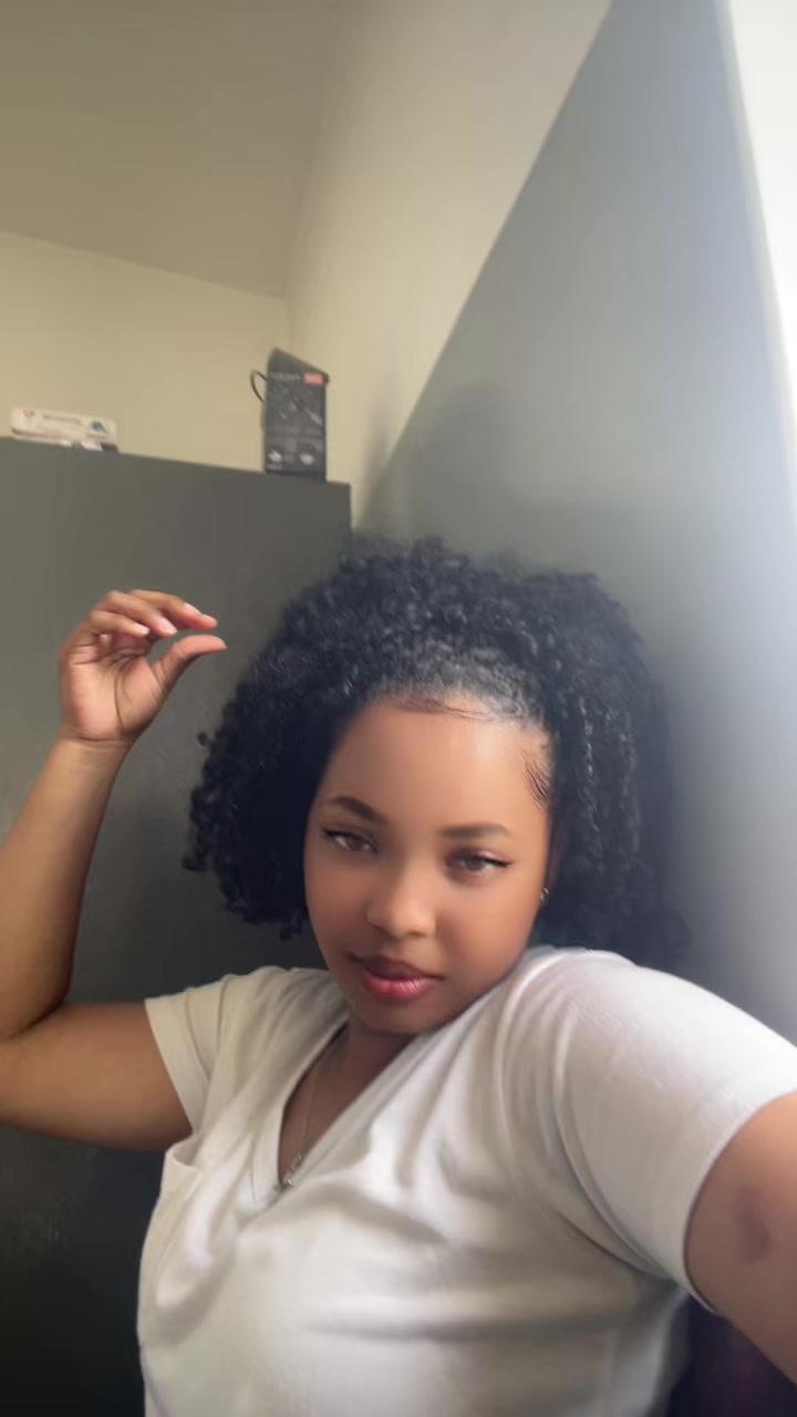 @Morena🇨🇻🍀