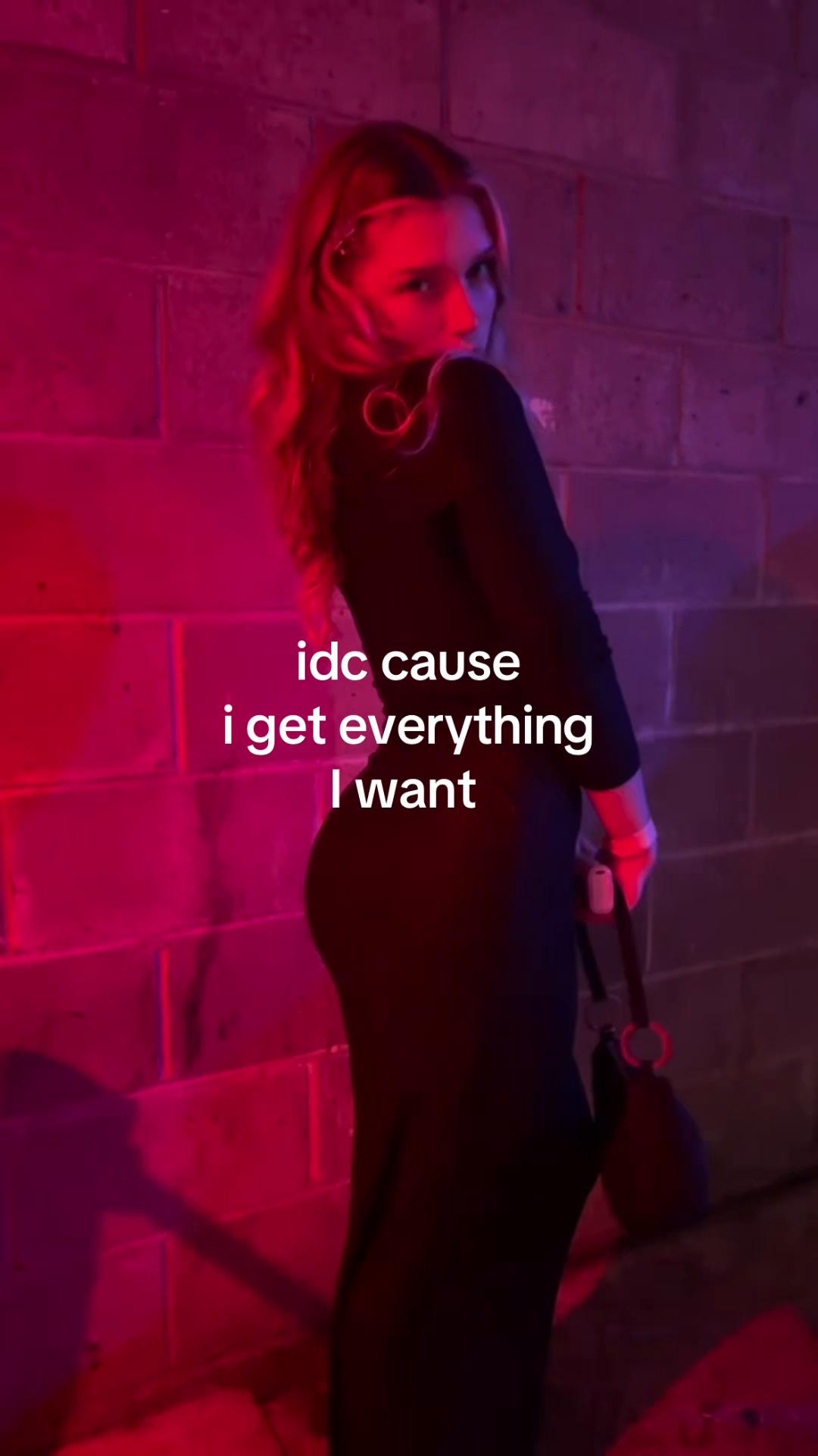@ays ☮︎