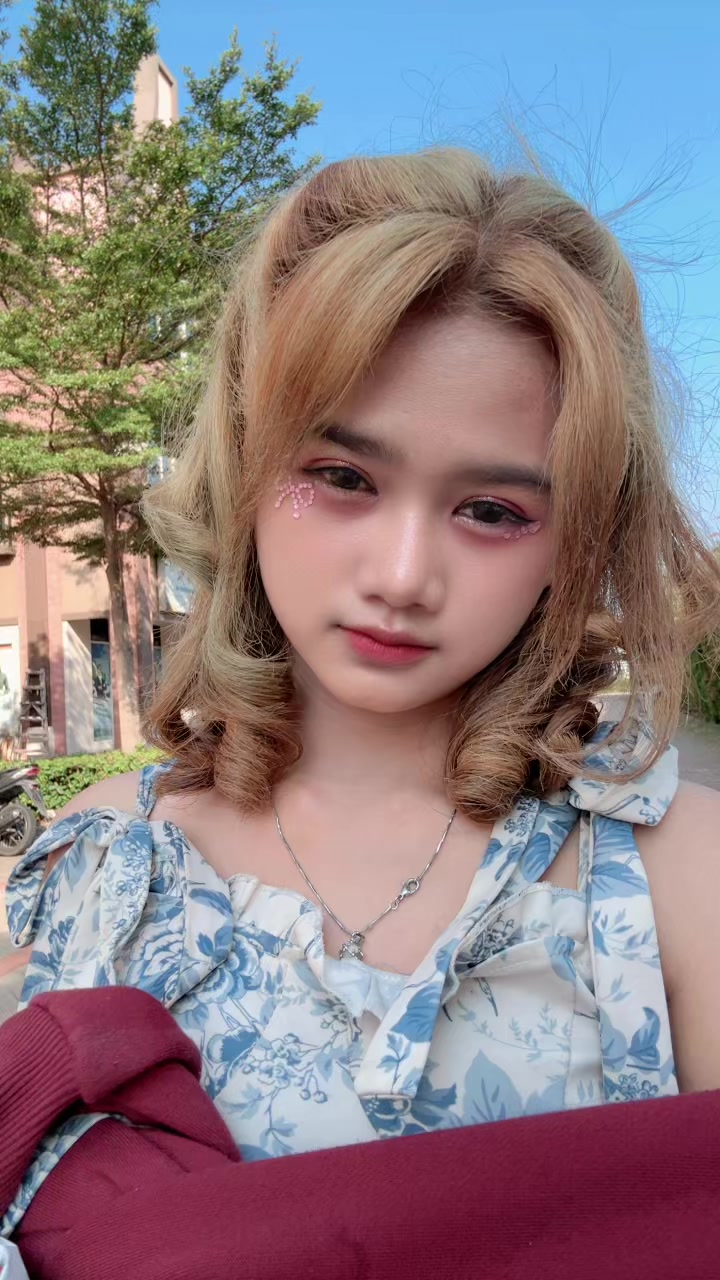 @dheaaa30