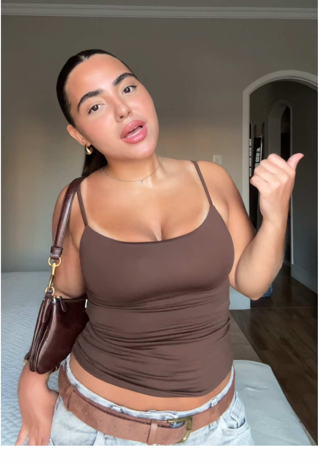 @lívia
