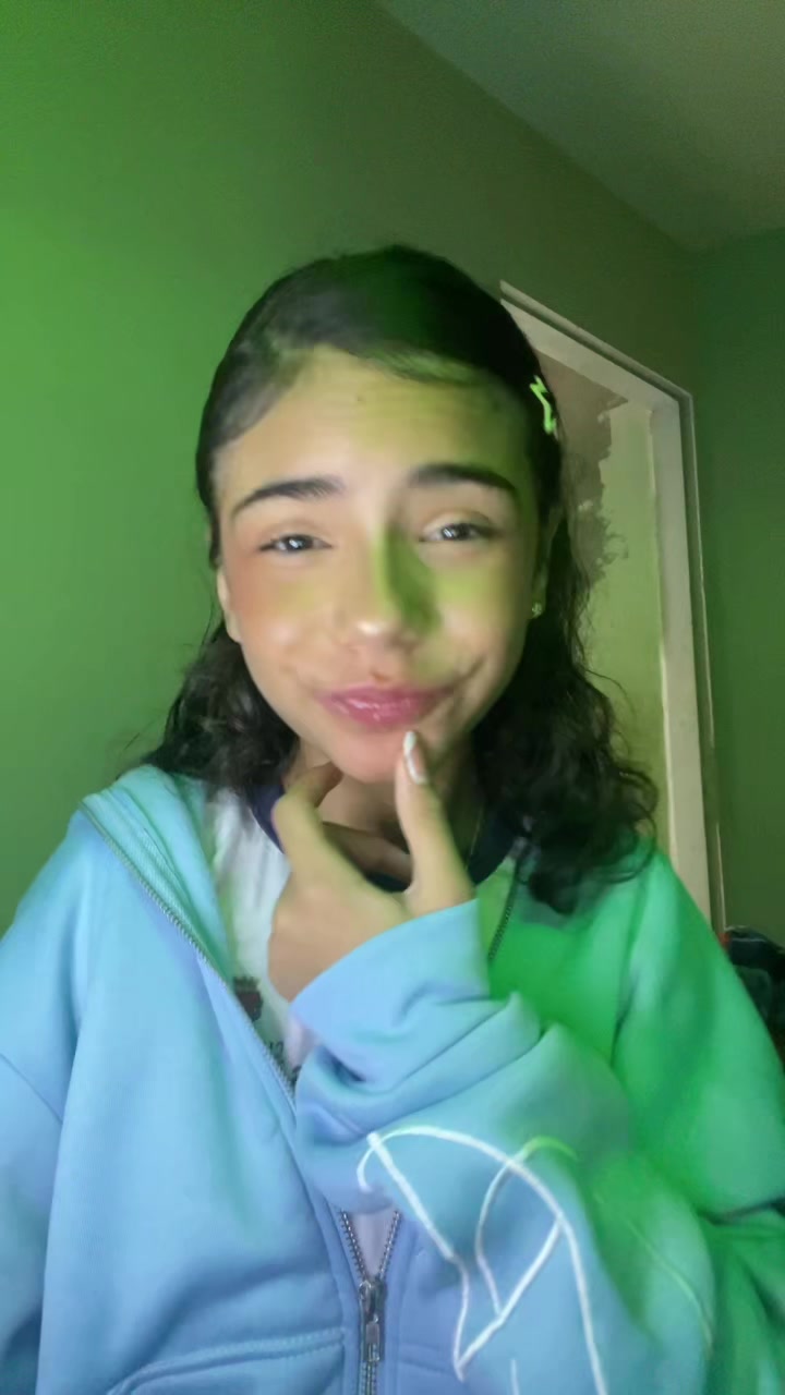 @larafamiliamadrona