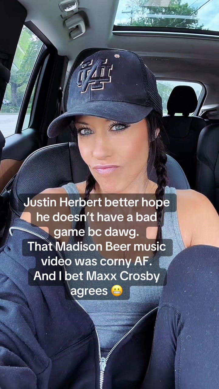 @Just_a_housewife79❌