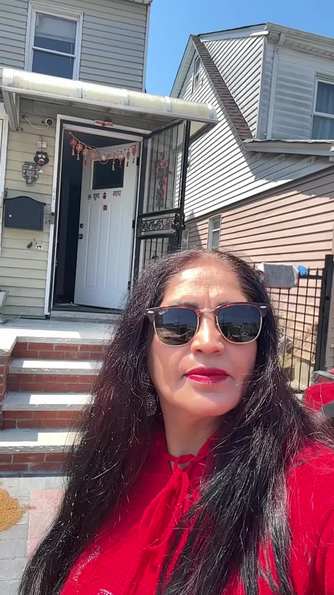 @Dollychopra USA 🇺🇸