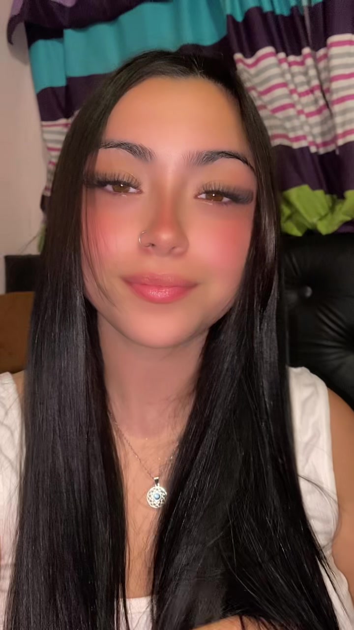 @Julii✨