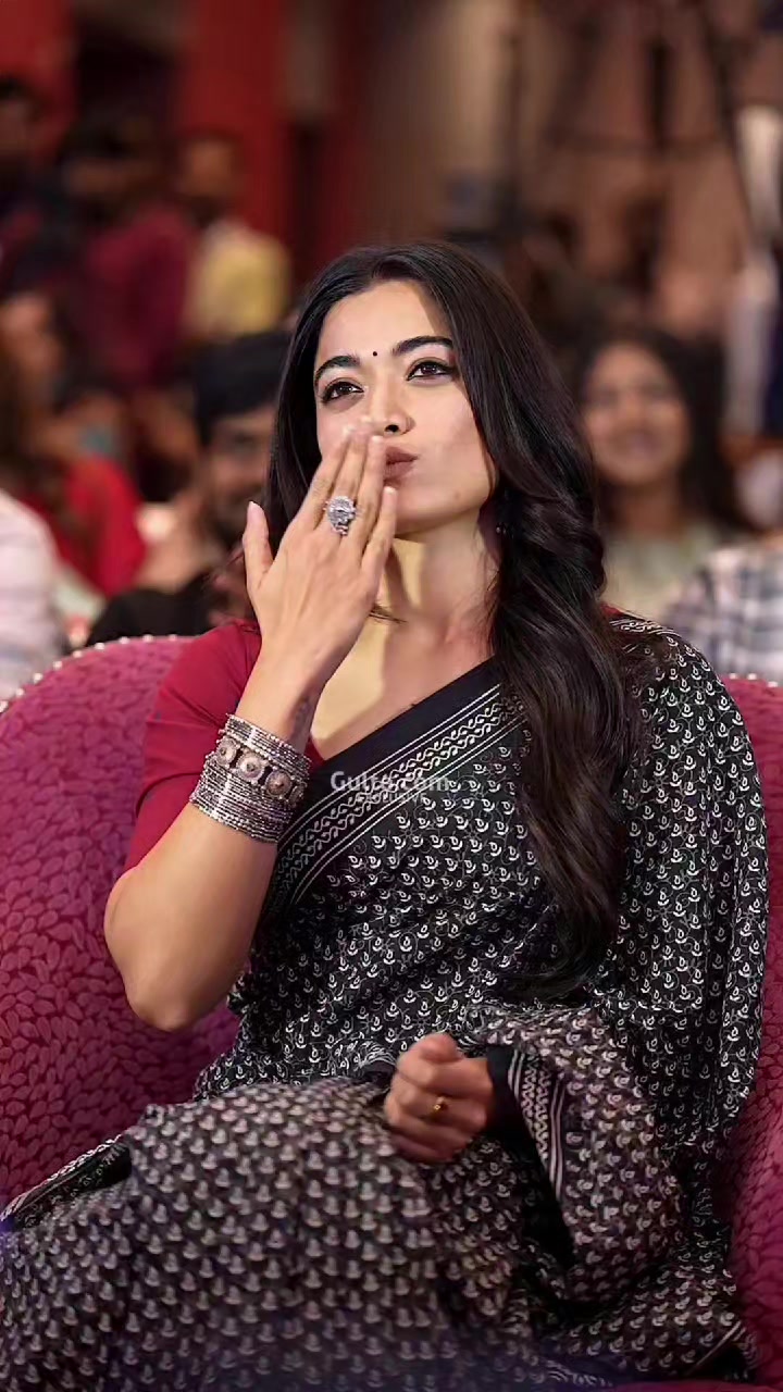 @◦•♡❤️🔥𝐋𝙰𝙳𝙳𝚄 యాదవ్💗♡◦•
