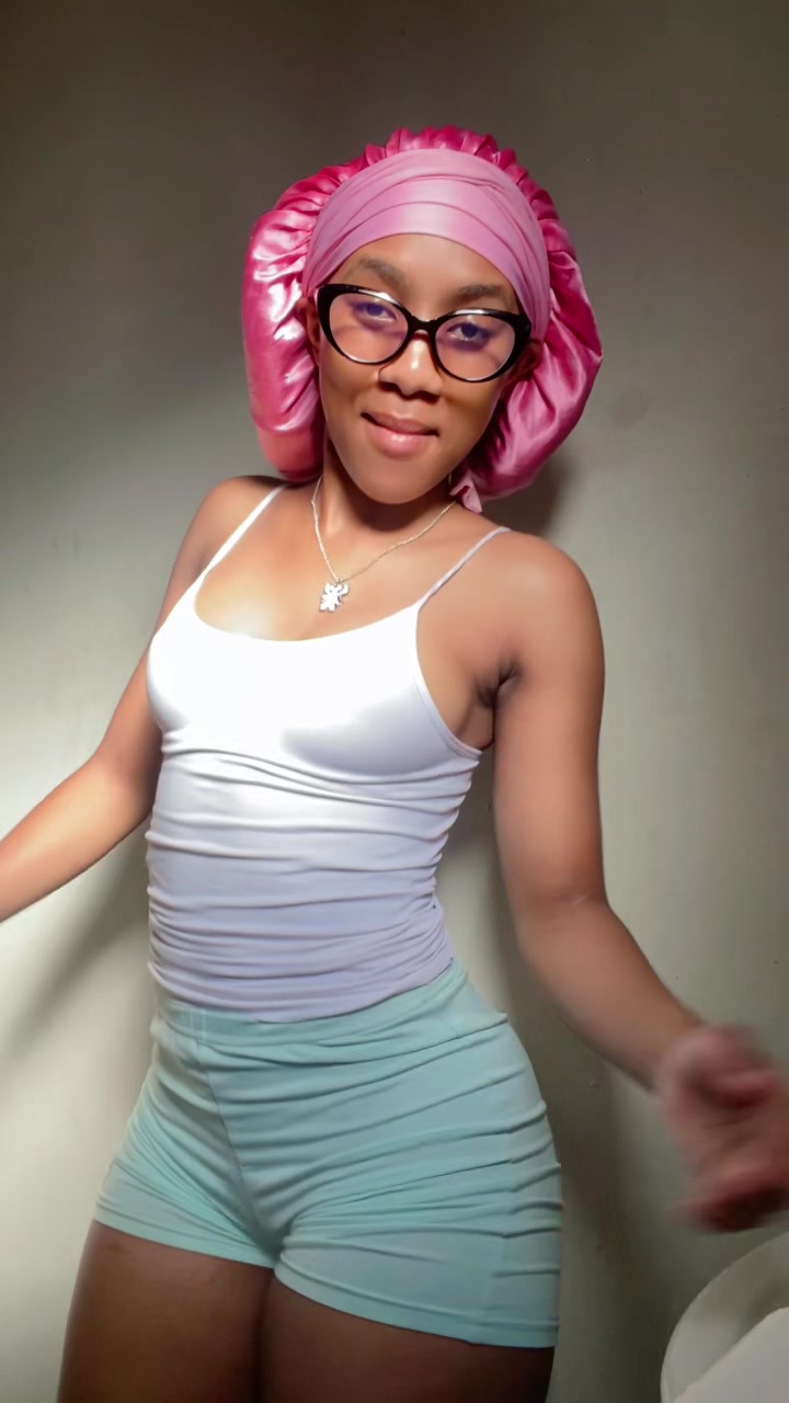 @Zee.🎀