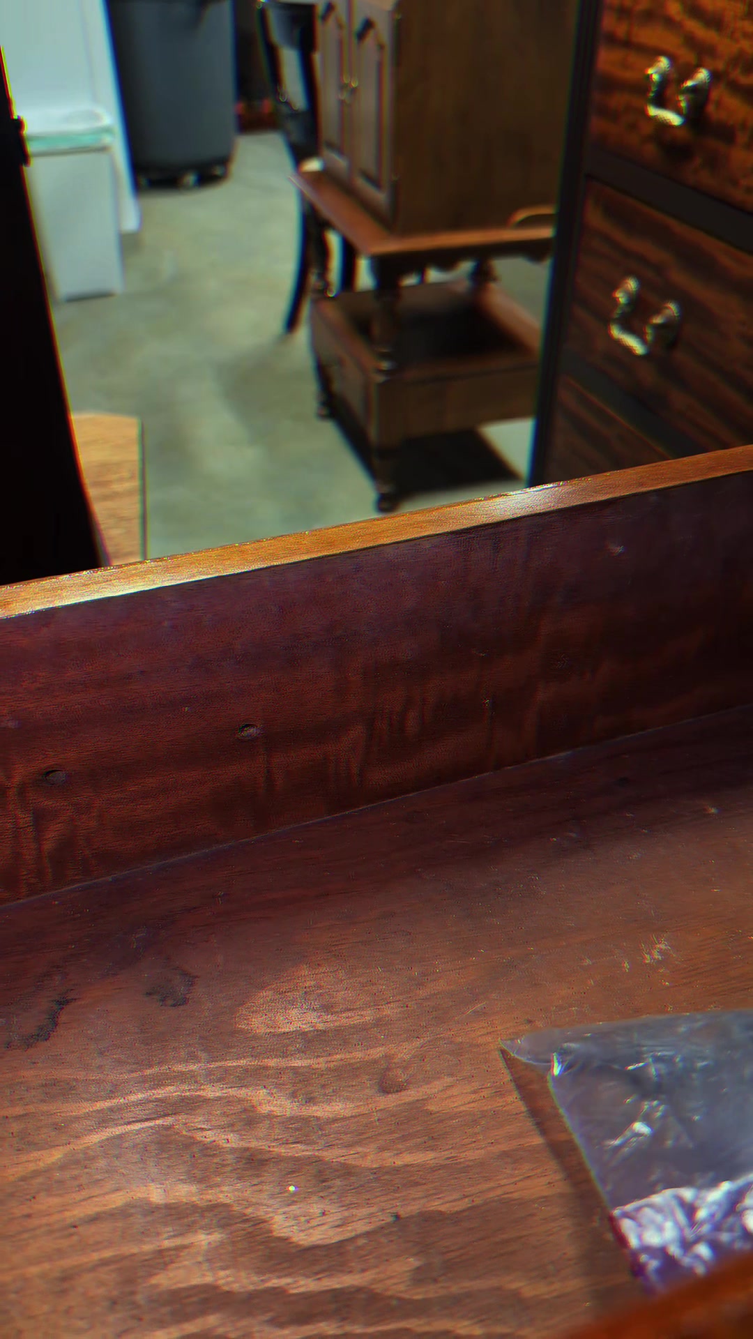 @furniturefreak0