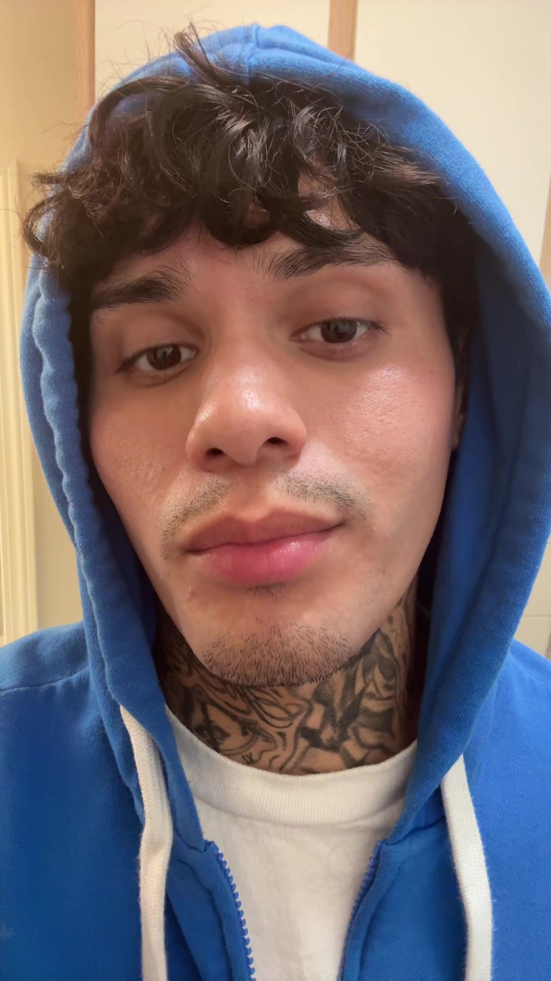 @e