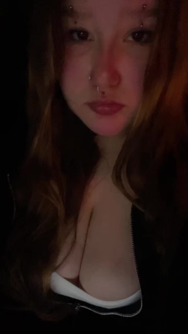 @yourlocalweird_madie01