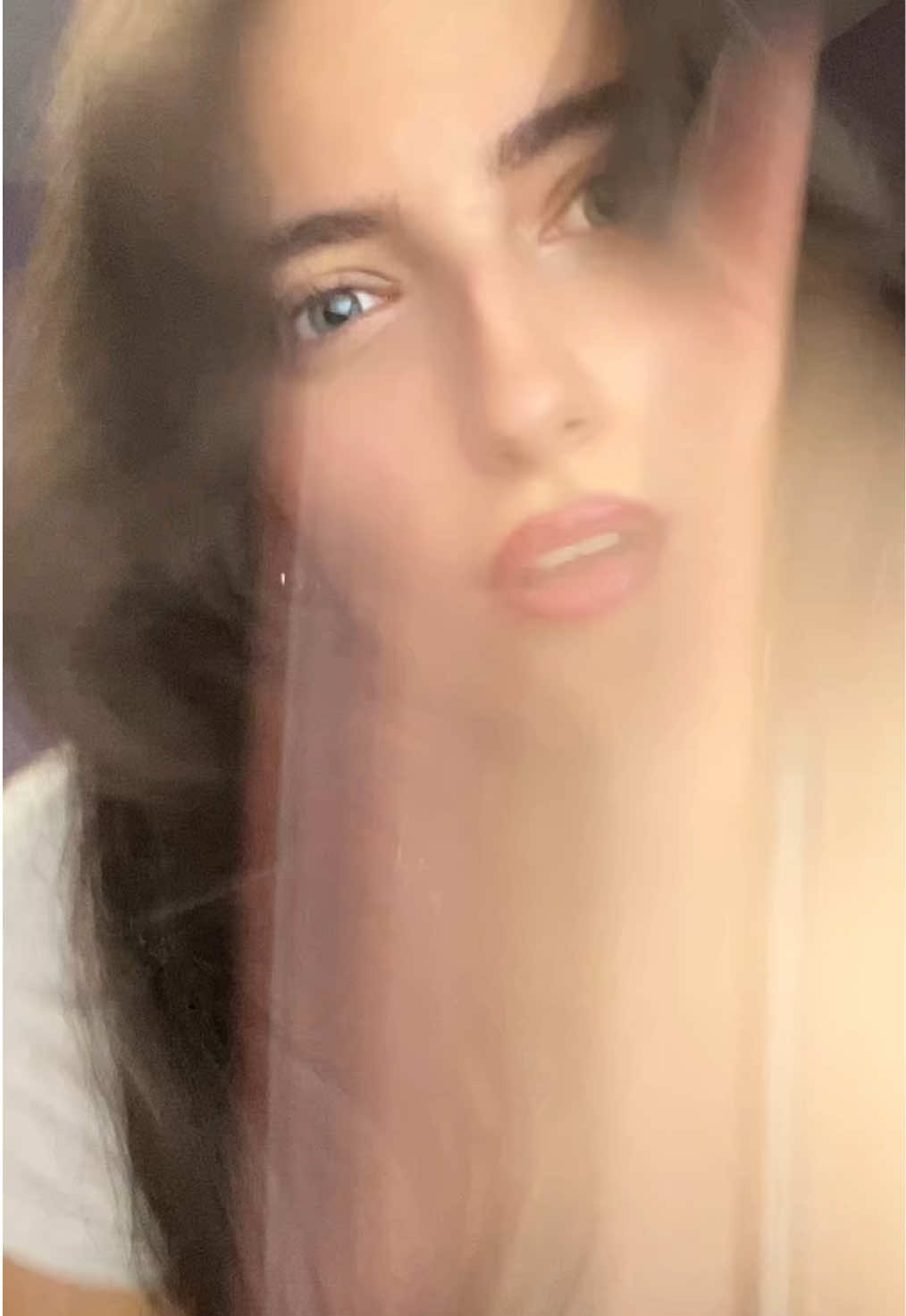 @ساره