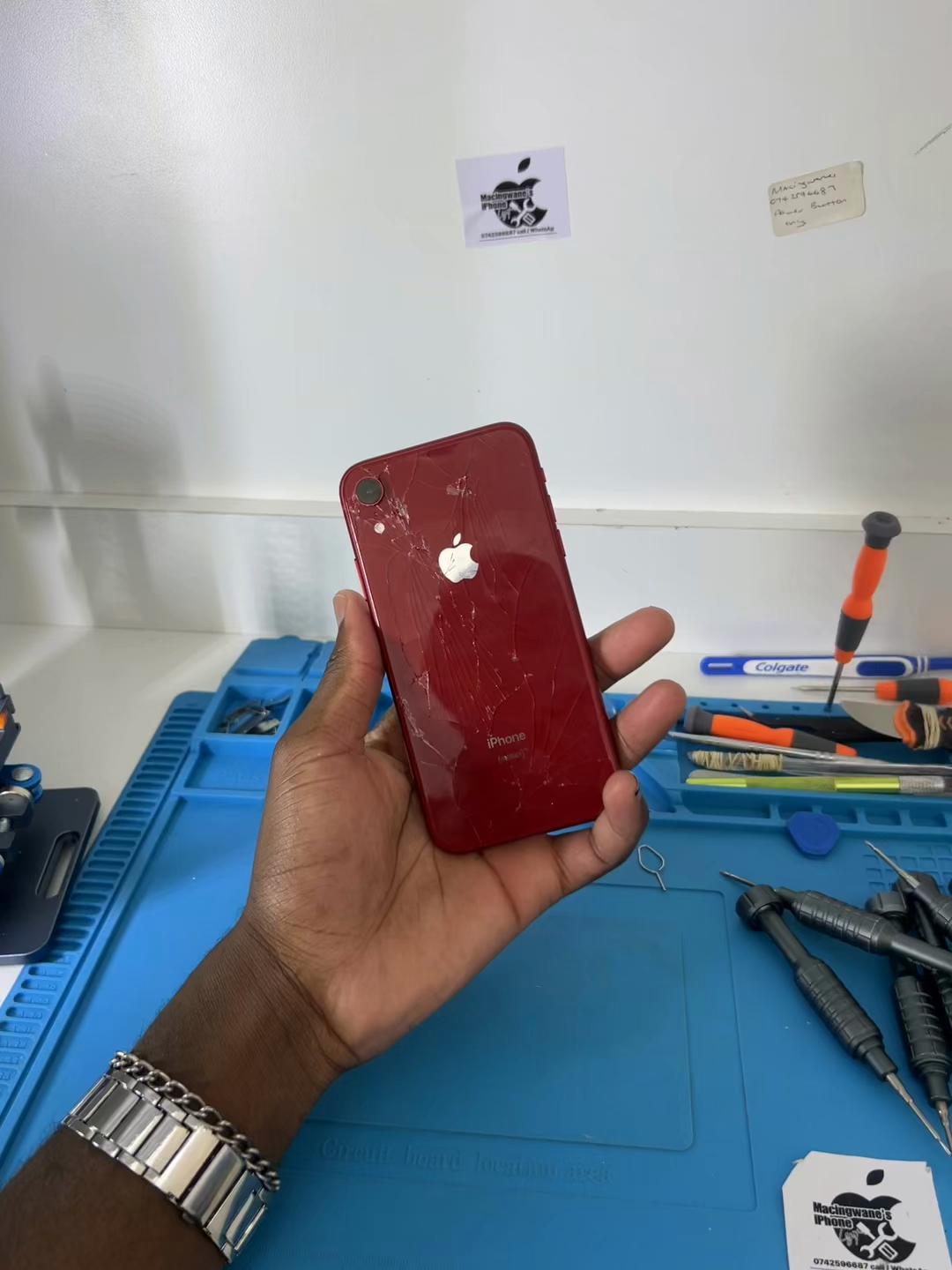 @Macingwane&rsquo;s iPhones Legit