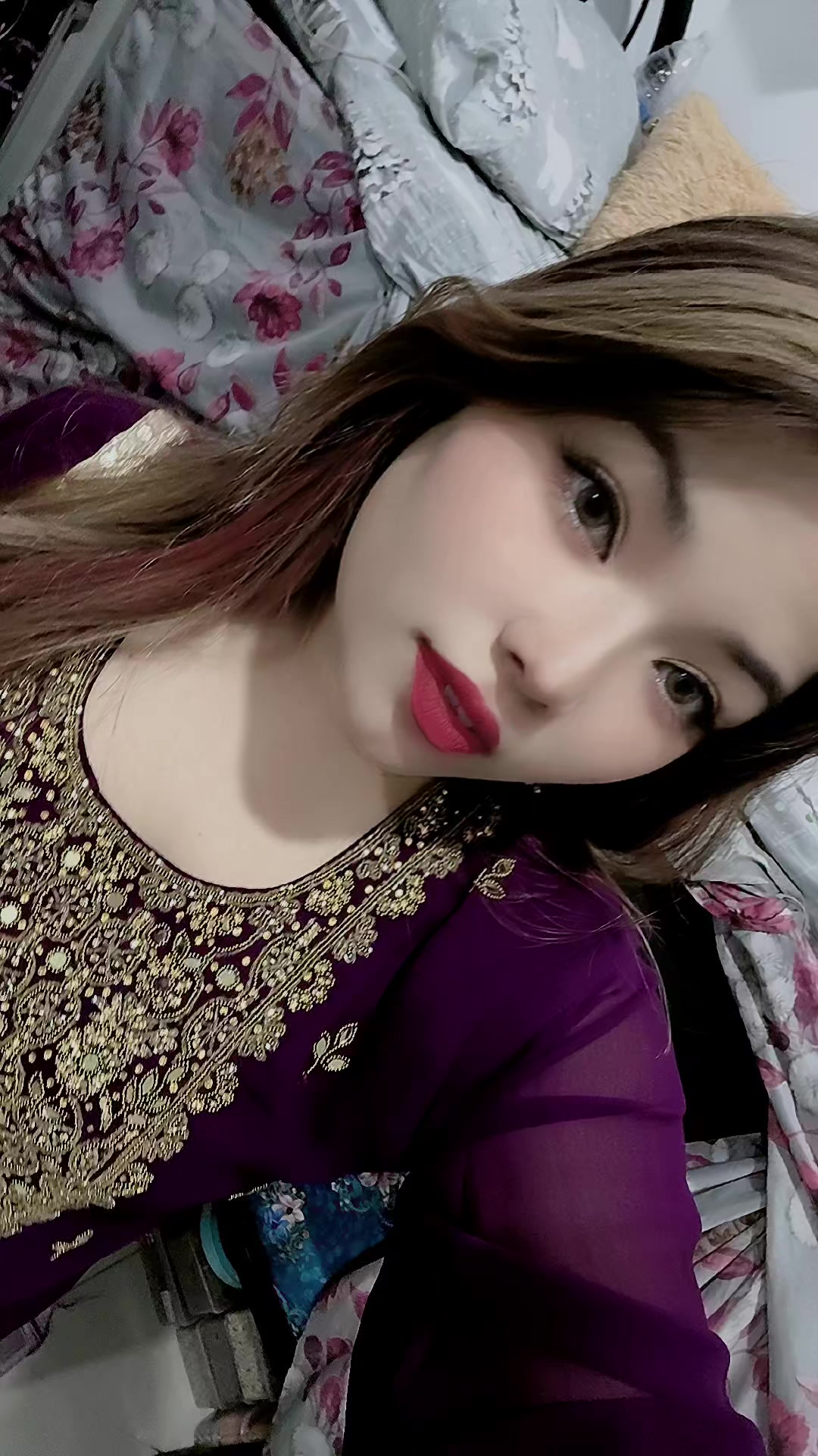 @Ismriti☠🐼