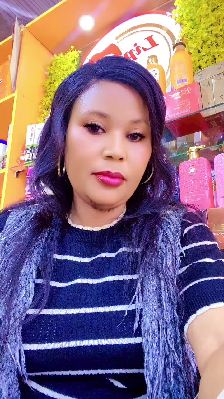 @LIPs and lips body care ๐