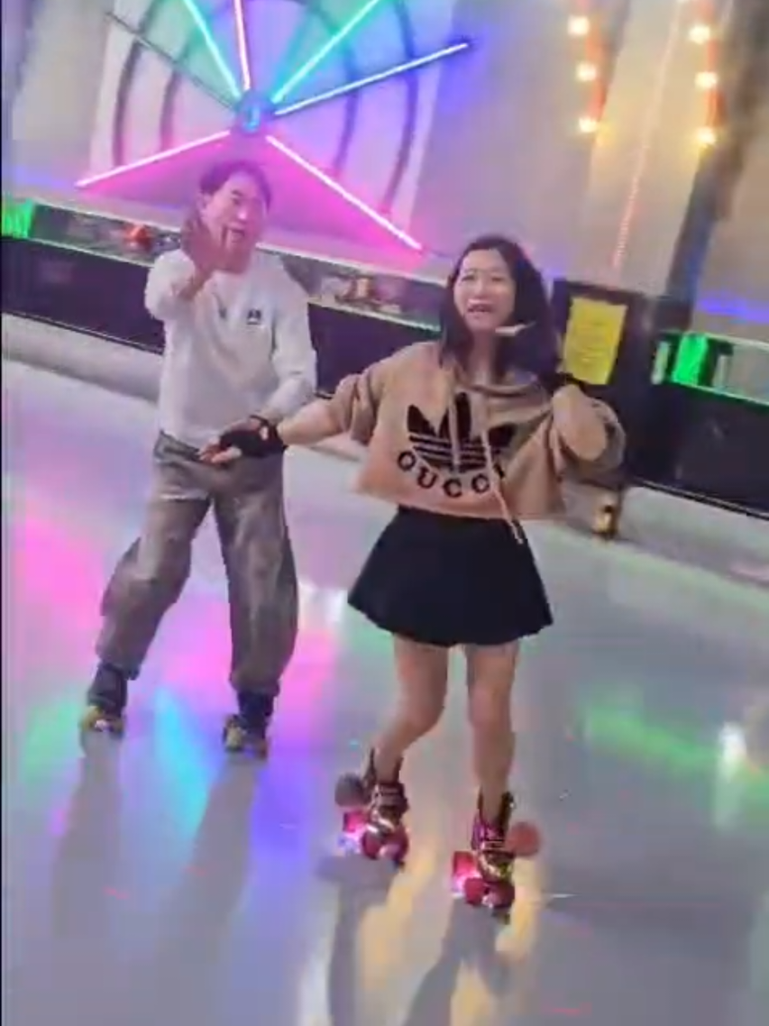 @🐻롤러타는🐻간지정🐻아네트