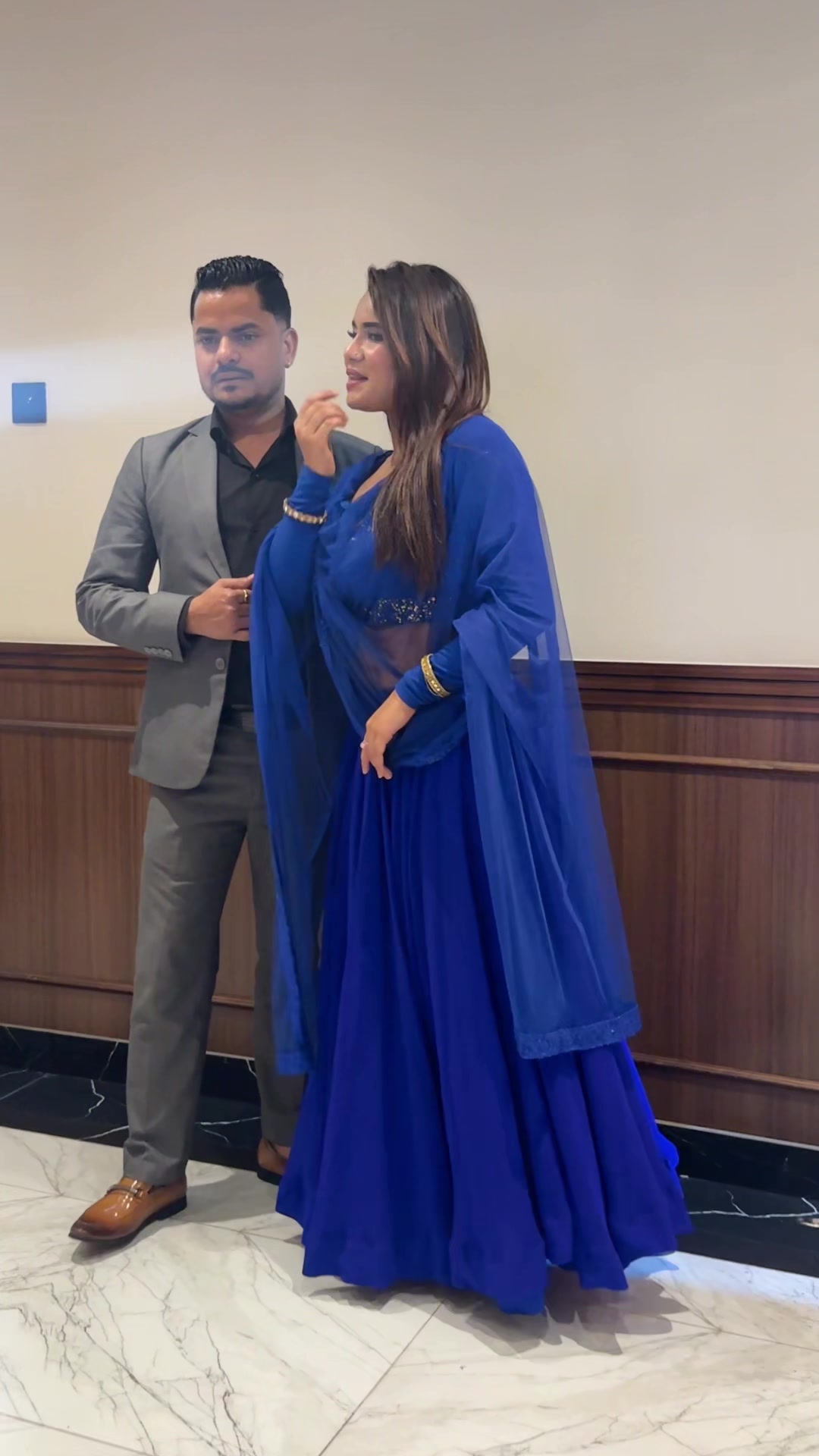 @असु