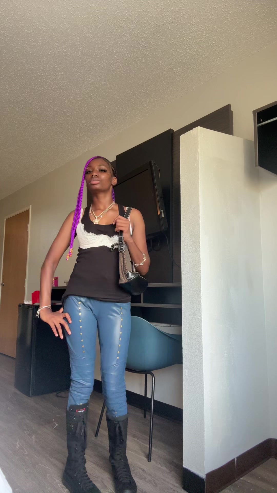 @iihatecameras