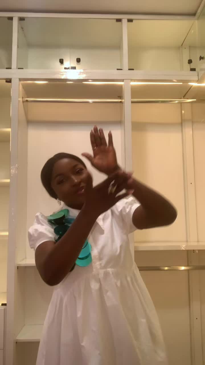 @omolarakowoti