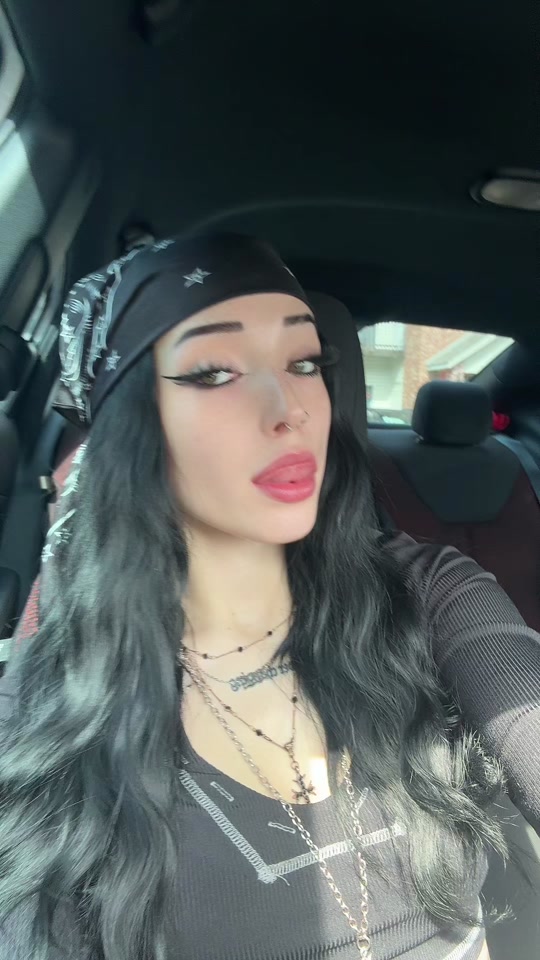@kaylie marie 🕷️