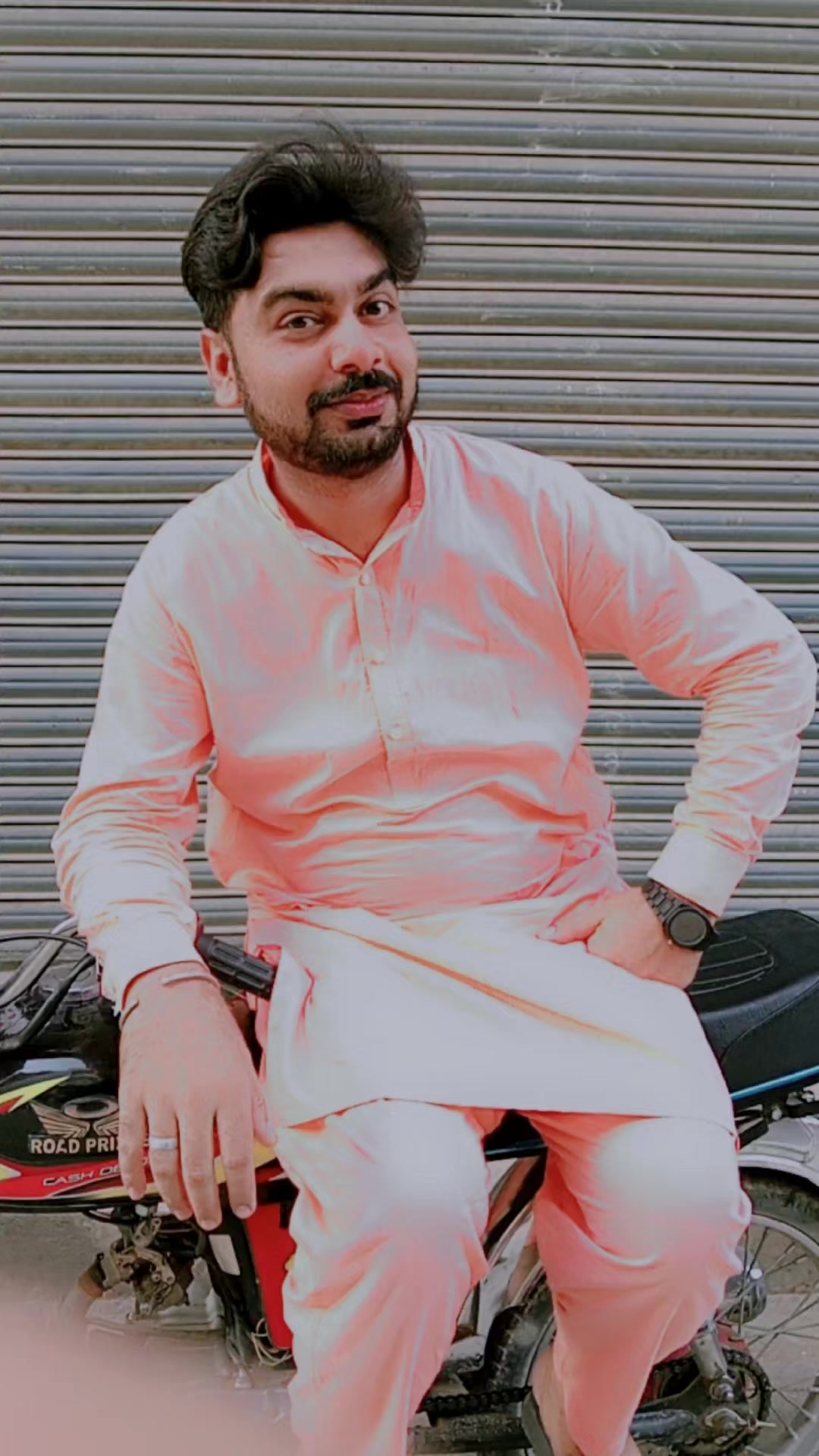 @Mujy dunya m hi jannat milli h