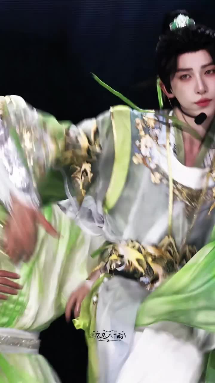 @Ánh sao trong mắt người 💧