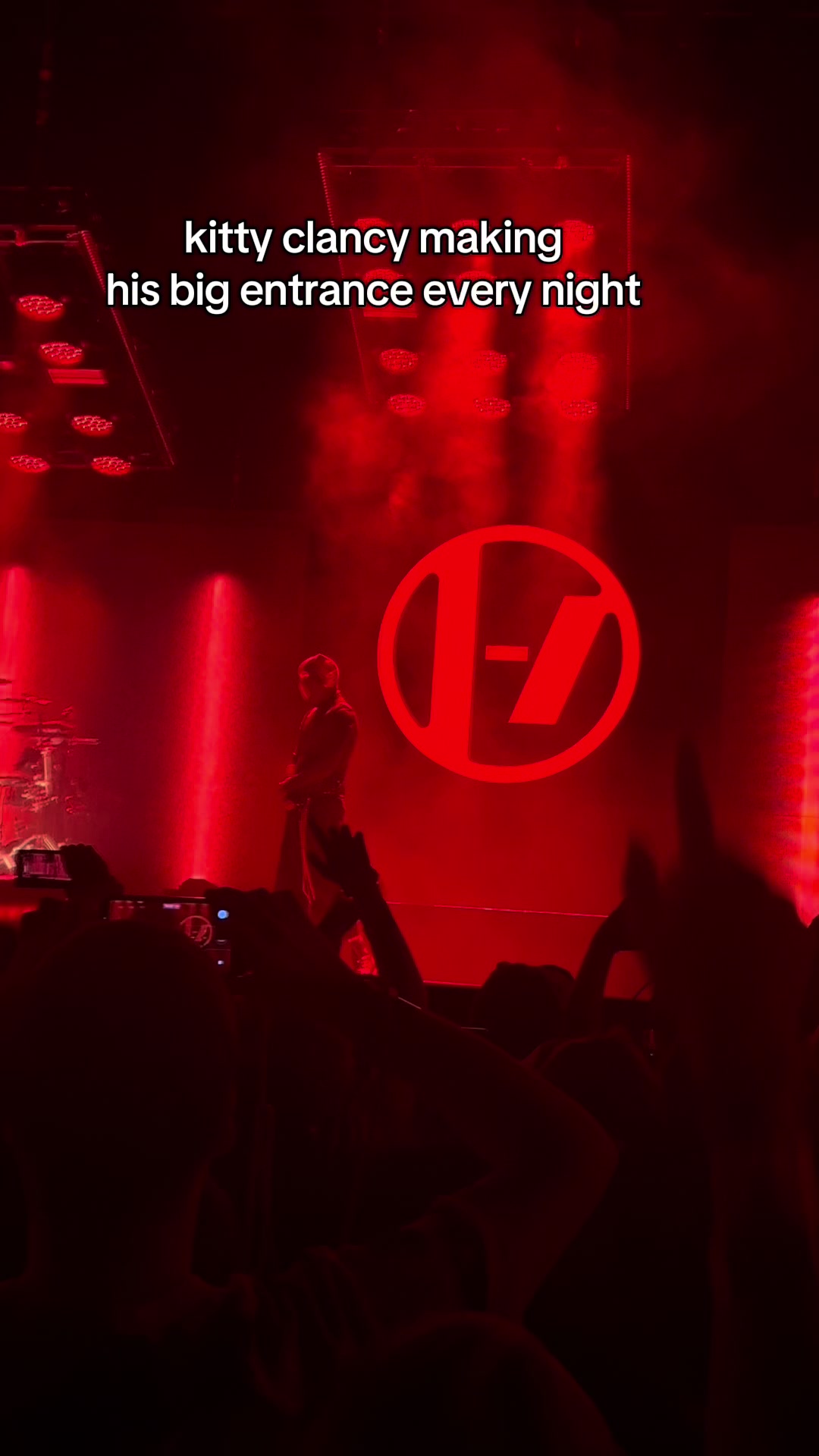 @๐๐๐๐ |-/โ๏ฝกๅ