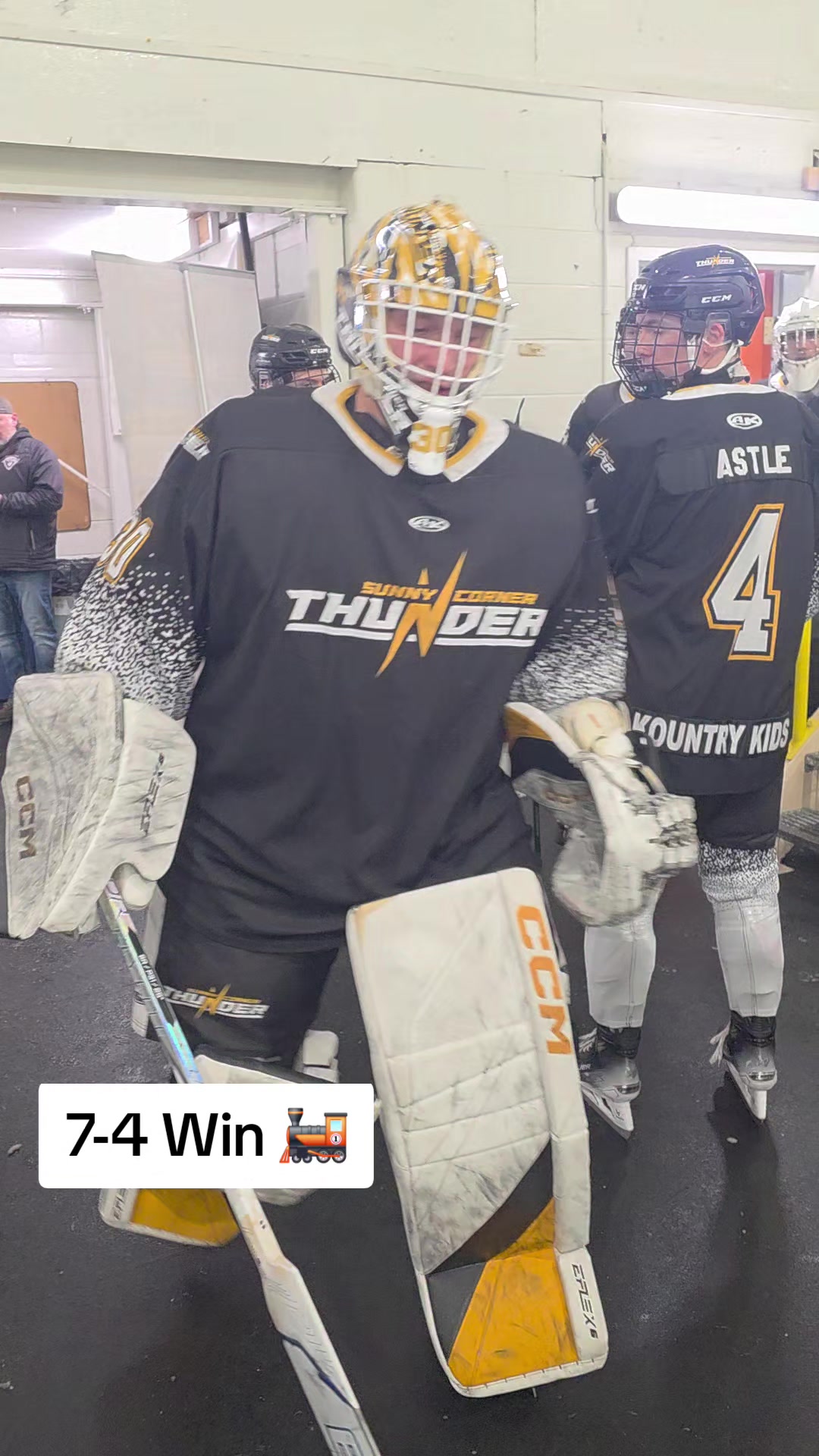 @Sunny Corner Thunder 🏒