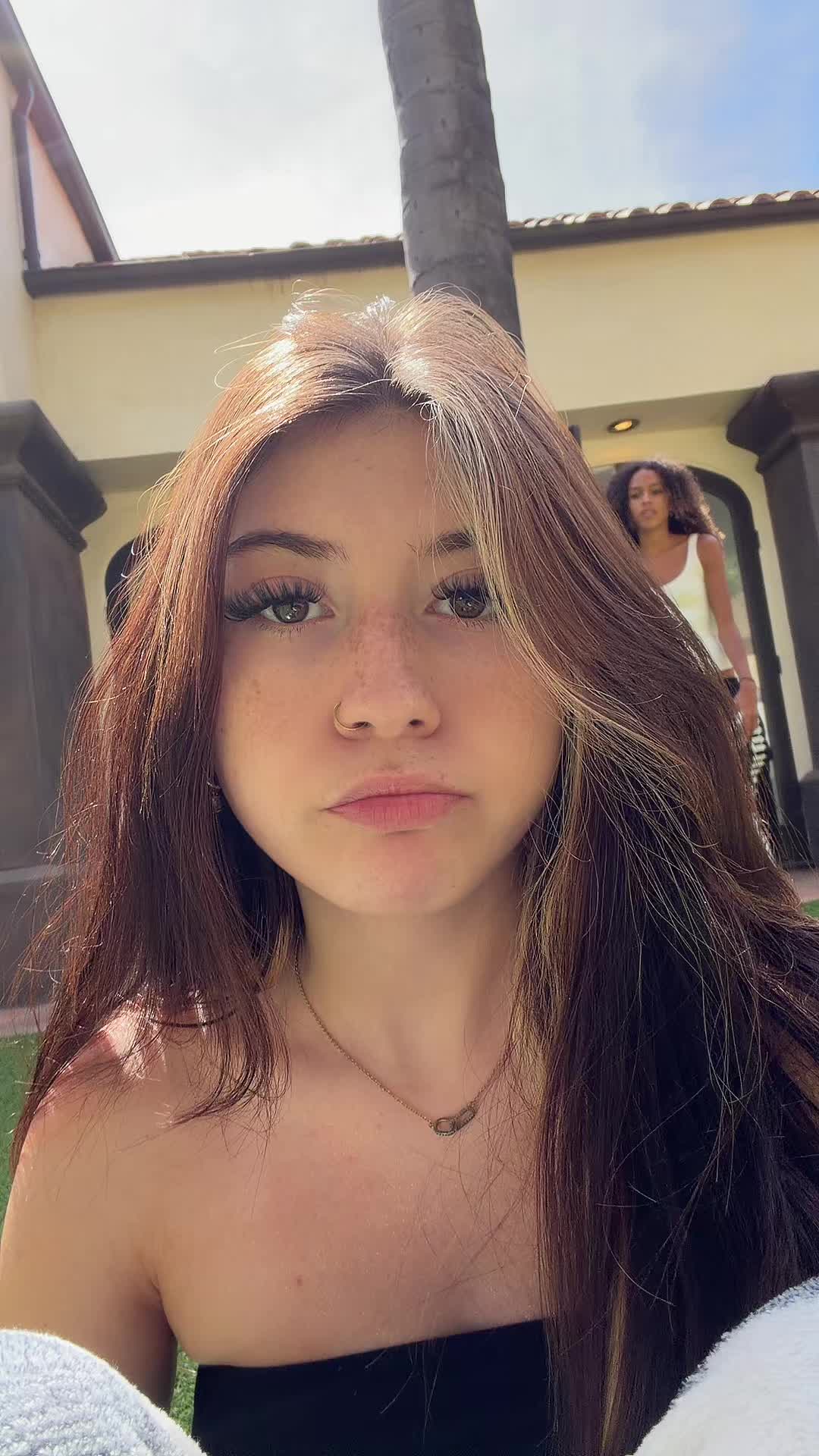 @shesnothomern