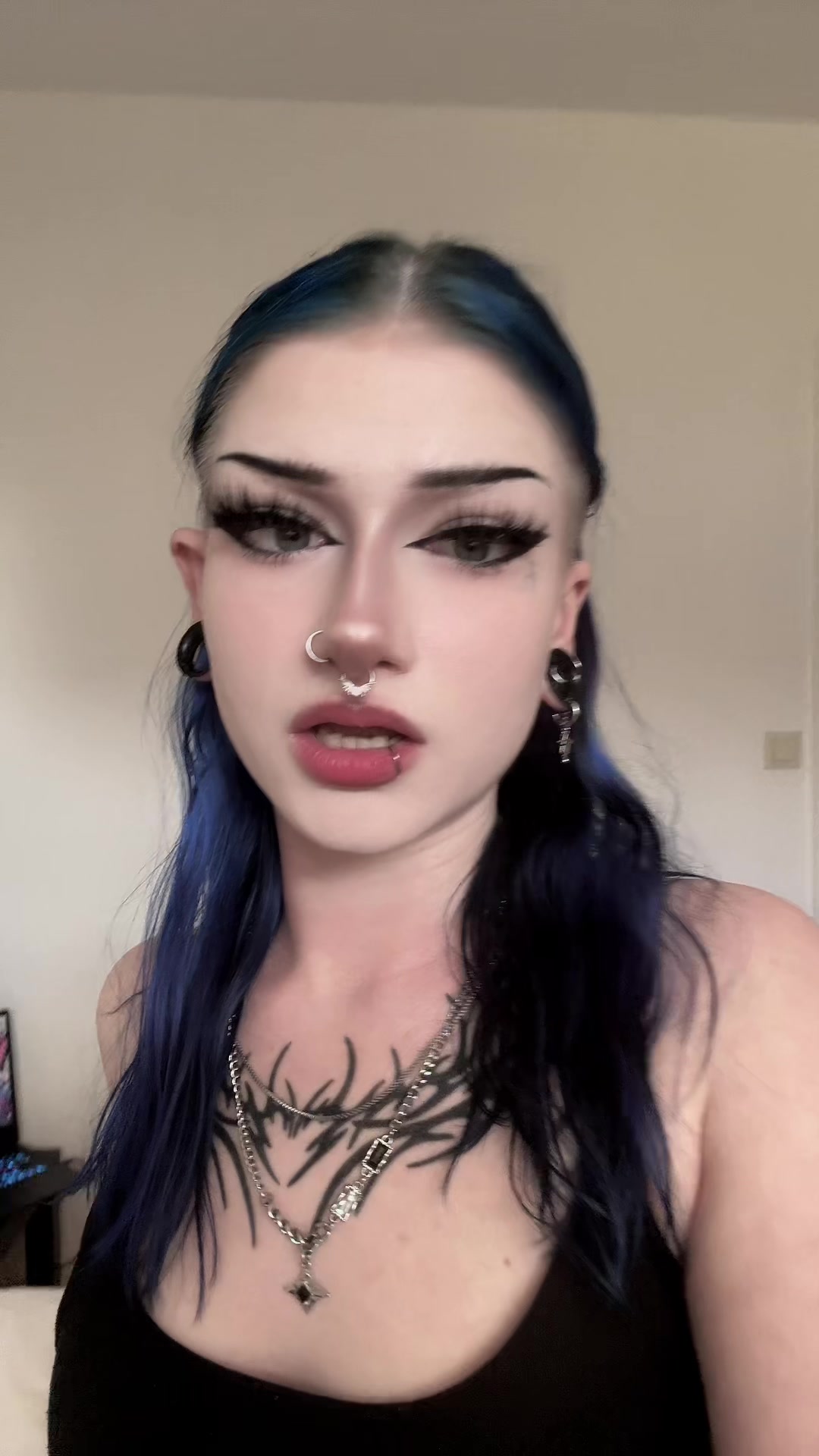 @.˳·✶ ♱⃓𝖊𝖒𝖒𝖎♱⃓✶·˳.