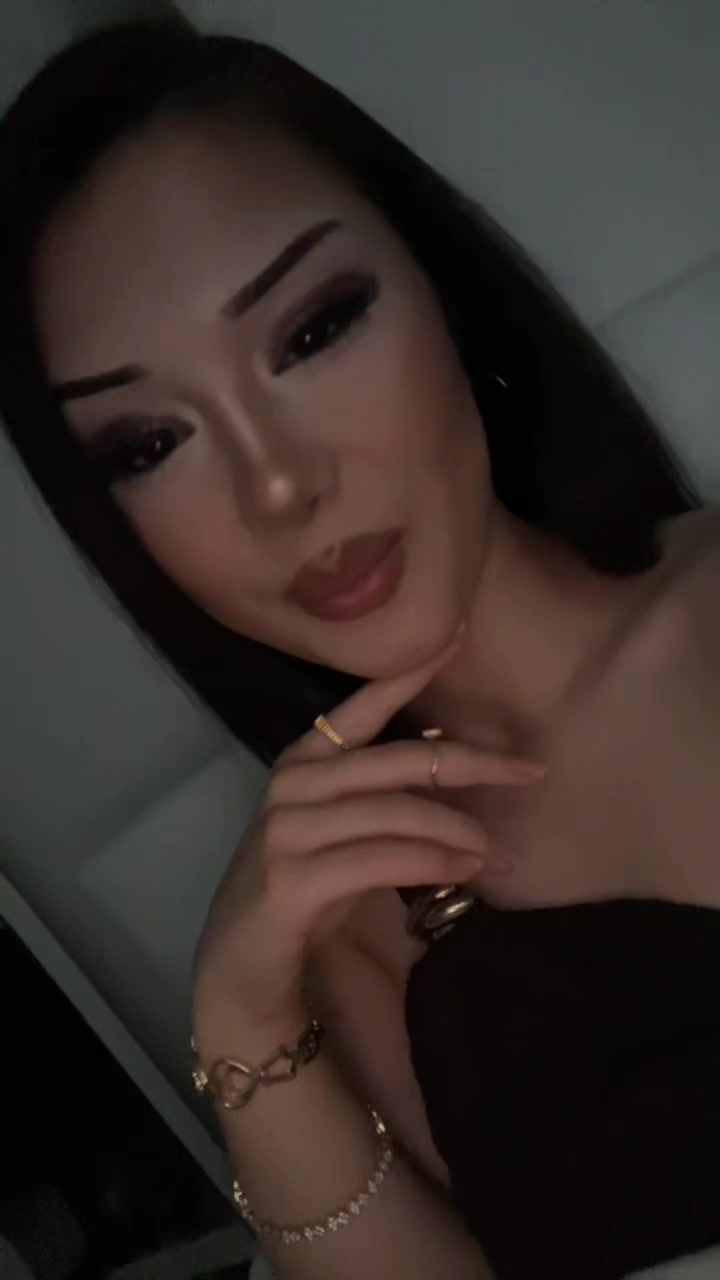@🪭