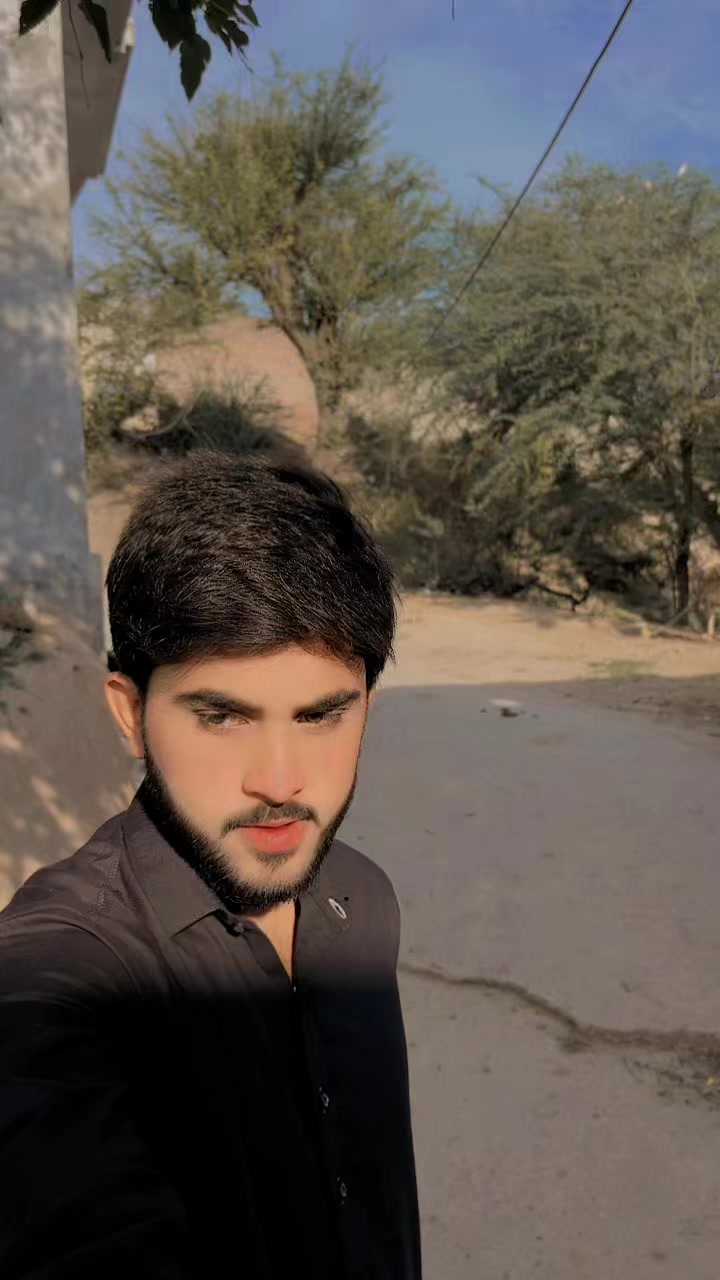 @😎شیراز بھٹی😎